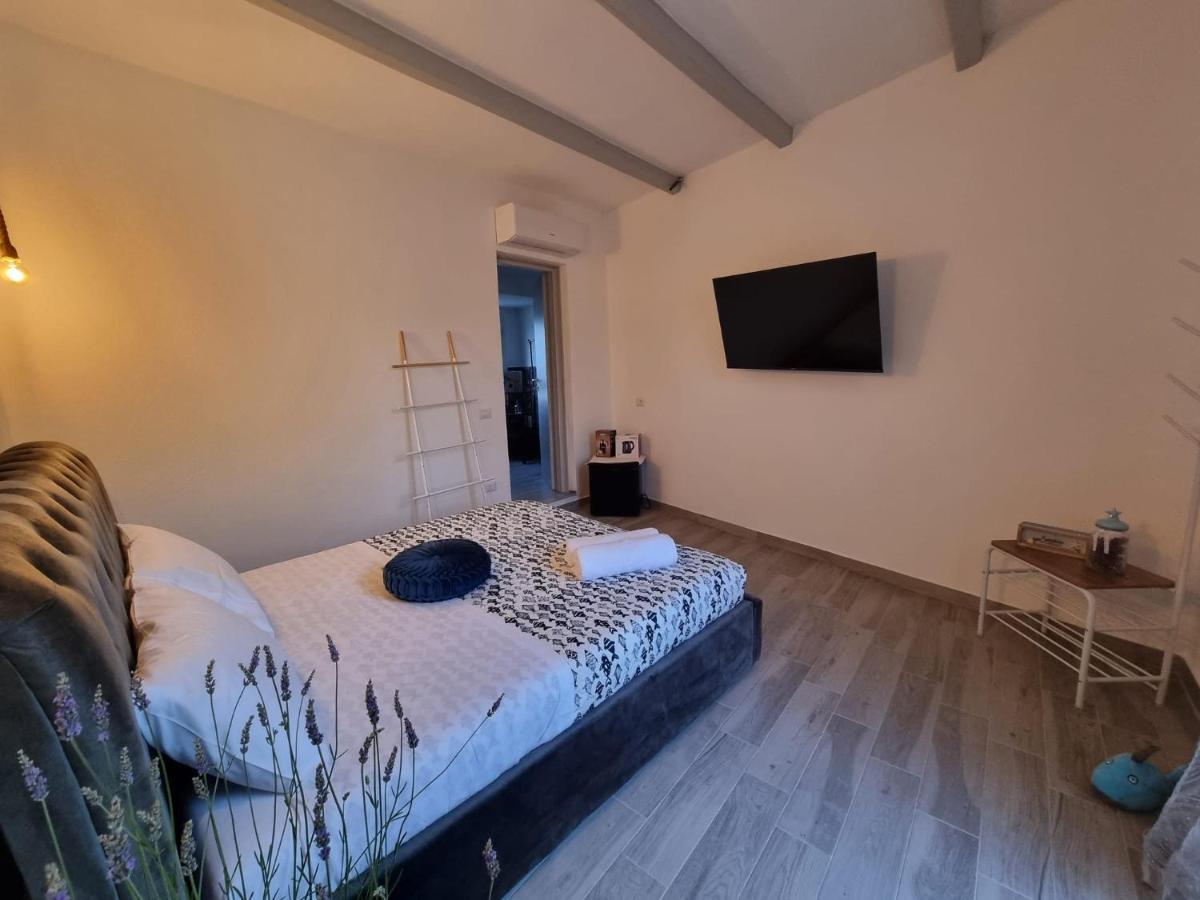 Suite Cornelia ซานตา เตเรซา กัลลูรา ภายนอก รูปภาพ
